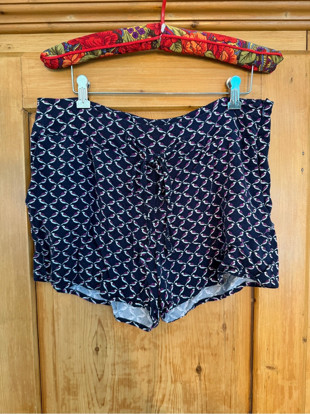 a.n.a Navy Bird Patterned Drawstring Shorts Size 12